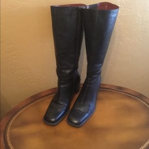 DONATED Naturalizer Leather Boots
